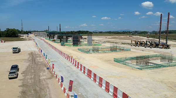哥打巴魯車站施工現(xiàn)場。中國交通建設(shè)有限公司供圖