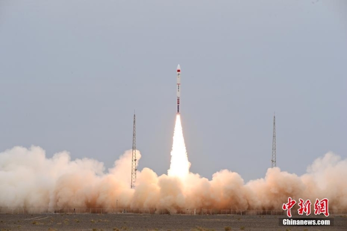 北京時(shí)間2023年8月10日12時(shí)03分，谷神星一號遙七運(yùn)載火箭在我國酒泉衛(wèi)星發(fā)射中心成功發(fā)射升空，將搭載的西光壹號01星等7顆衛(wèi)星順利送入預(yù)定軌道，發(fā)射任務(wù)獲得圓滿成功。此次任務(wù)是谷神星一號運(yùn)載火箭第7次飛行。汪江波 攝