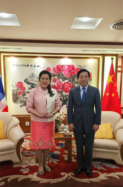 中國駐泰國大使會(huì)見泰國民聯(lián)廳候任廳長。中國駐泰國大使館供圖