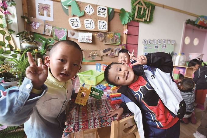 江蘇援建的拉薩市江蘇實驗幼兒園，所有師資在江蘇接受培訓(xùn)，打造具有江蘇水準的優(yōu)質(zhì)學(xué)前教育資源。 本報記者 萬程鵬 攝