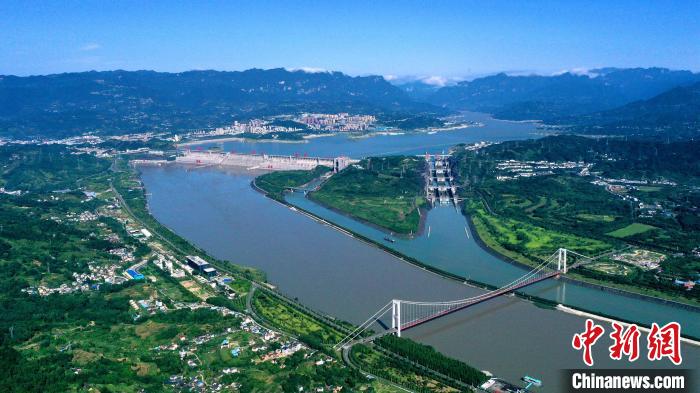 2022年夏季三峽工程為中下游補水。(資料圖) 湯偉 攝