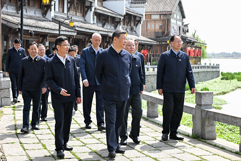 2024年3月19日，習(xí)近平總書記在湖南常德河街考察。