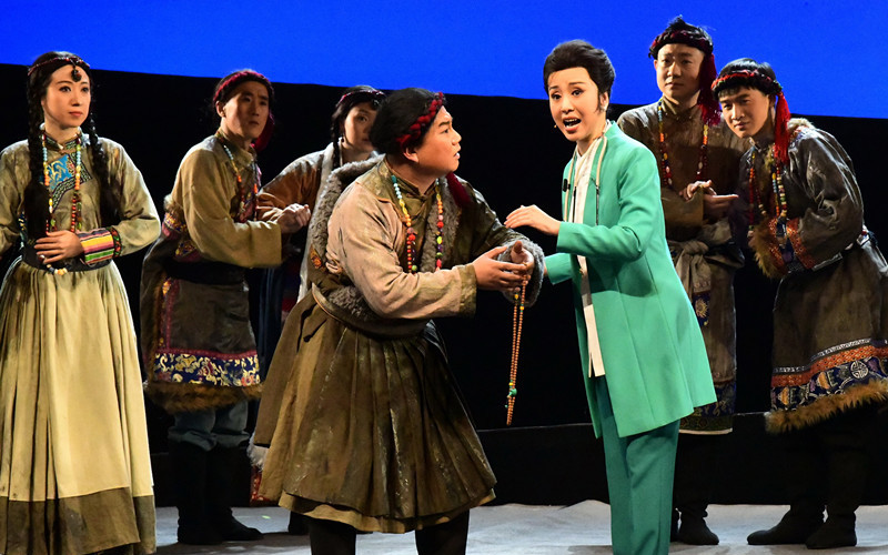 3、這是在全國(guó)地方戲演出中心所演出的評(píng)劇《藏地彩虹》劇照（唐召明2020年12月22日攝）_副本.jpg