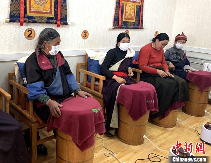 青海藏鄉(xiāng)醫(yī)改見(jiàn)聞：公共衛(wèi)生分片區(qū)，濱?！巴庠眰鲙蛶?/></a></div>
                        <div   id=