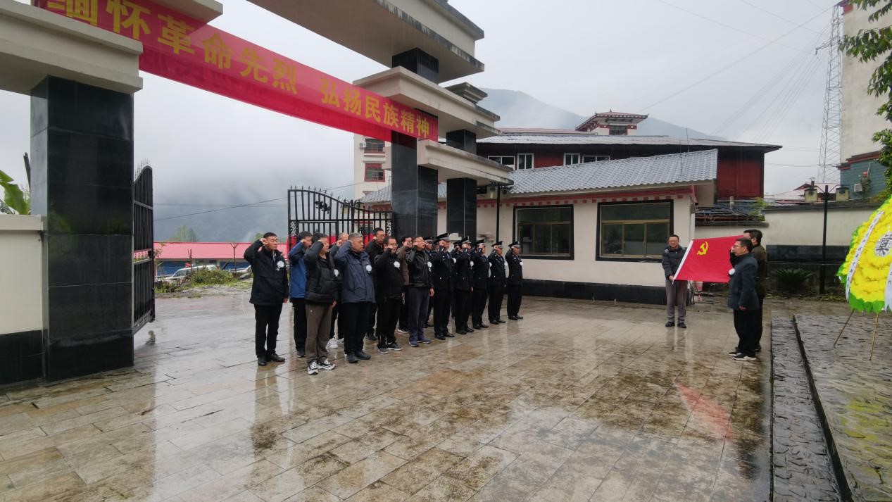 學黨史祭英烈強動力，扎實走好援藏路