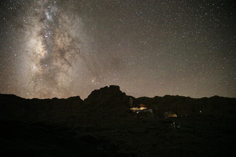阿里暗夜星空。旦真次旦攝